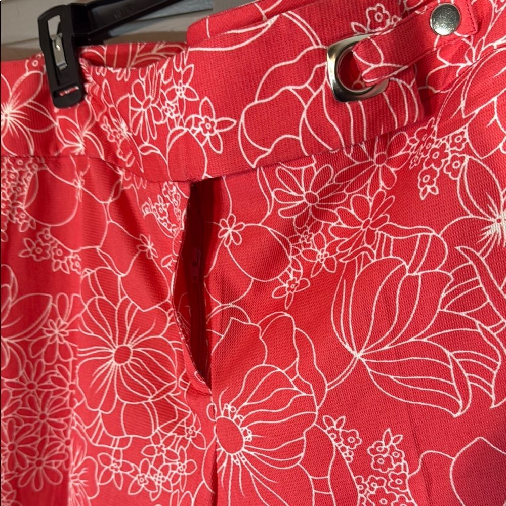 Floral Red Pants - Picture 8 of 9